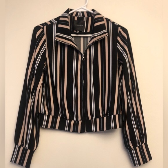 Dynamite Full Zip Crop Blouse, Size XS - Picture 5 of 10